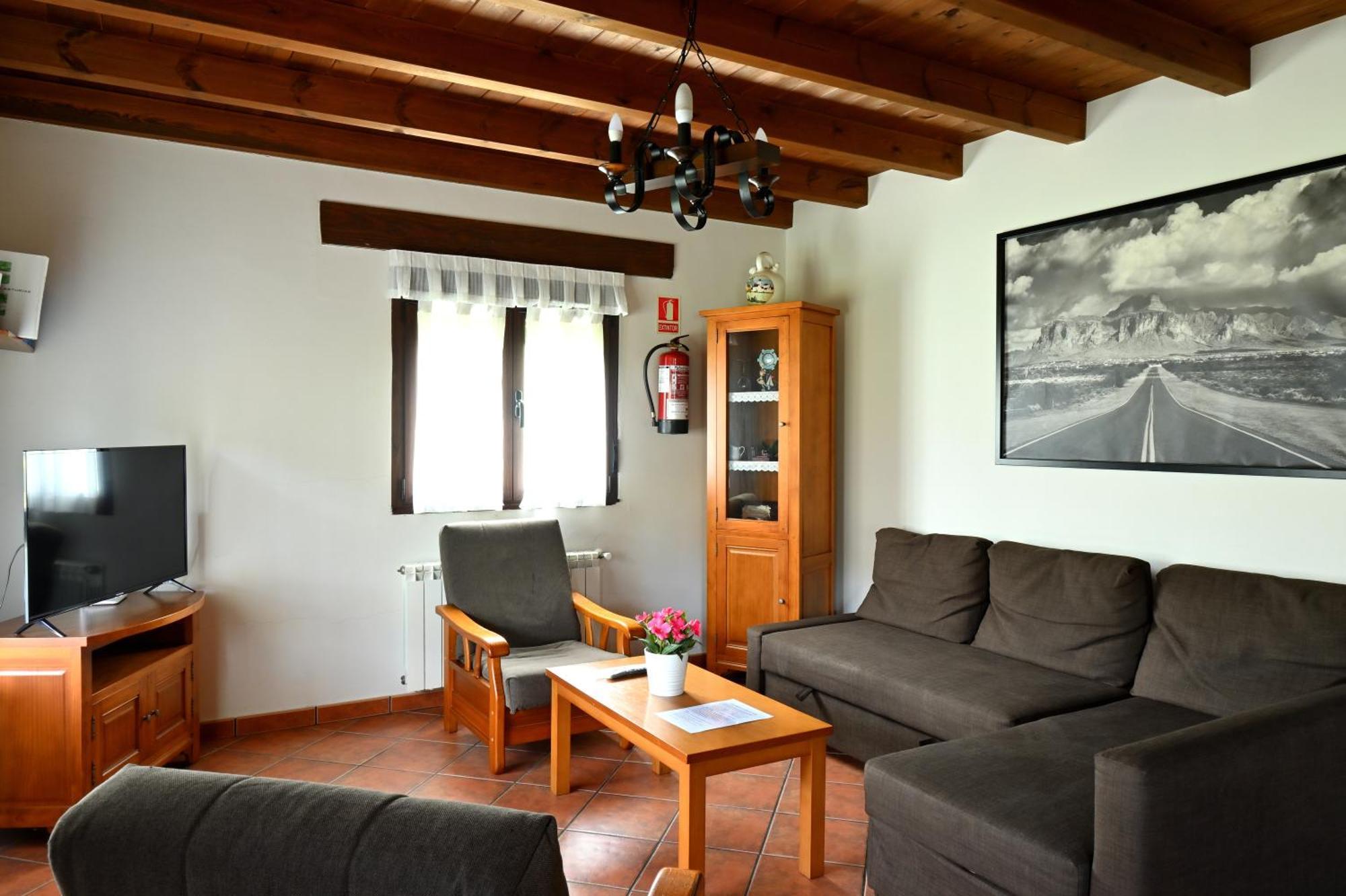 Apartamentos Aires De Avin - Onis Екстериор снимка
